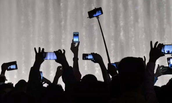 Doanh số smartphone ở Trung Đông vượt xa các đối thủ toàn cầu