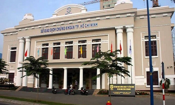 Sẽ chuyển toàn bộ cổ phiếu từ sàn HNX sang giao dịch tại HOSE