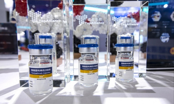 Thuốc trị ung thư mới của Trung Quốc đắt gấp 31 lần ở Mỹ