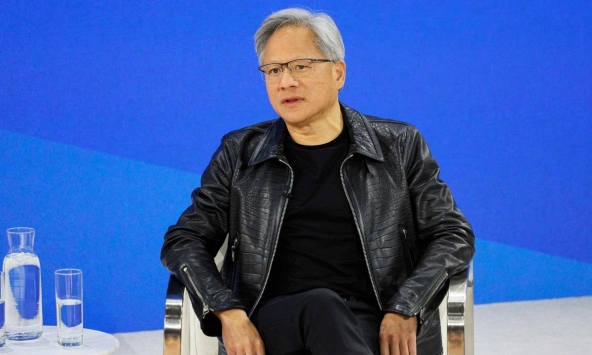 CEO Nvidia: Mỹ cần 10 đến 20 năm để đạt được sự độc lập về chuỗi cung ứng chip