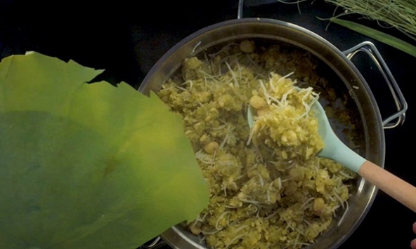 Món ngon mỗi ngày: Cách làm xôi cốm hạt sen dinh dưỡng cho bữa sáng