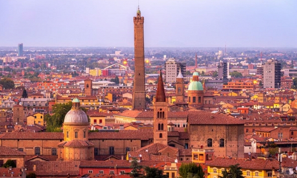 Tháp nghiêng ở Ý cảnh báo có nguy cơ cao bị sập