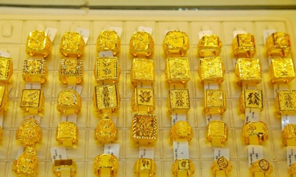 Giá vàng hôm nay 7/12: Thế giới tăng nhẹ