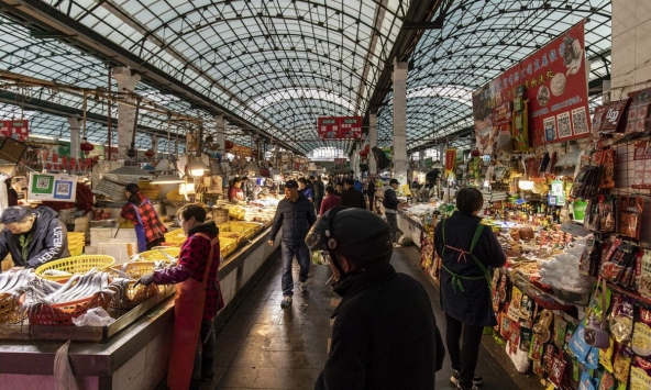 Giá tiêu dùng của Trung Quốc giảm mạnh nhất trong 3 năm