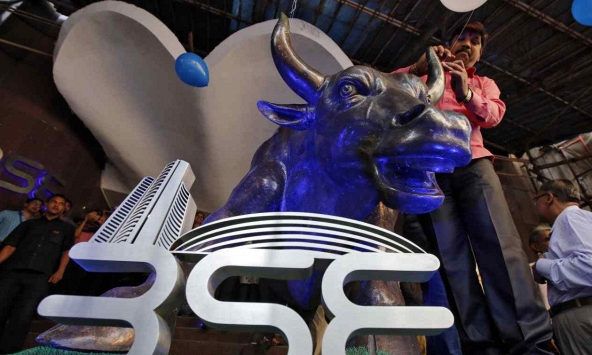 Chứng khoán Ấn Độ, Đài Loan thu hút nhà đầu tư thị trường mới nổi