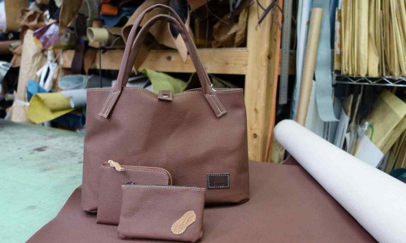 Nhật Bản làm túi da từ vỏ đậu phộng bỏ đi