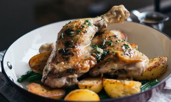 Món ngon mỗi ngày: Cách làm gà đút lò sốt bơ béo ngậy, thơm ngon ngay tại nhà