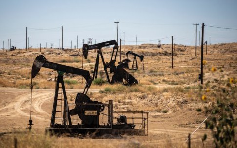 Giá xăng dầu hôm nay 11/12: Dầu thô tăng nhẹ