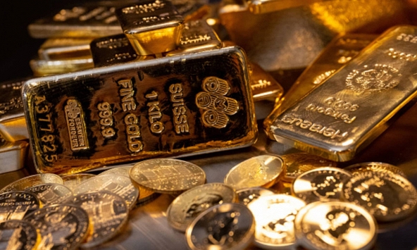 Điều gì đang đẩy giá vàng lên mức cao kỷ lục?