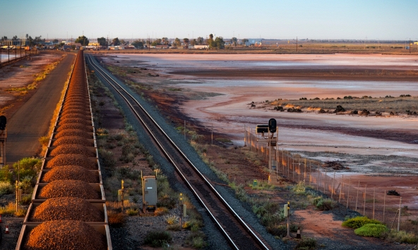 Xuất khẩu quặng sắt Australia đối mặt với tương lai không chắc chắn
