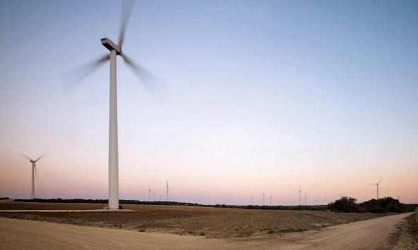 Sự thúc đẩy năng lượng sạch của phương Tây: Quá muộn?