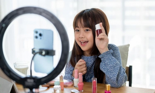 Trẻ em trên TikTok - vũ khí bí mật mới của ngành chăm sóc da?