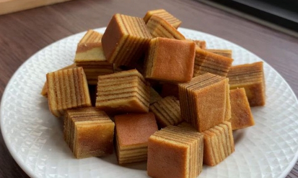 Món ngon mỗi ngày: Cách làm bánh bông lan bơ ngàn lớp siêu cấp