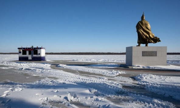 Trung Quốc hưởng lợi từ cuộc chiến ở Ukraina như thế nào?