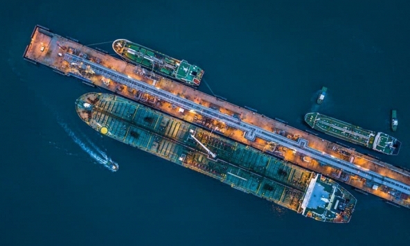 5 triệu thùng dầu của Nga bị mắc kẹt trên đường tới Ấn Độ