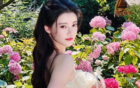 Con số may mắn ngày 24/12/2023 của 12 con giáp