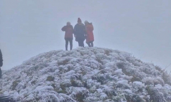 Bắc Bộ bao trùm giá rét, Mẫu Sơn xuống âm 2,2 độ C