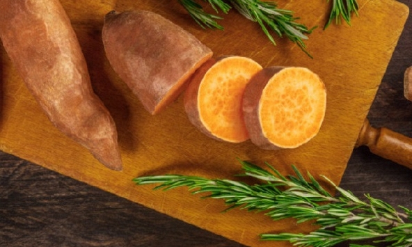 Cách làm mứt khoai lang nhâm nhi ngày Tết Nguyên Đán