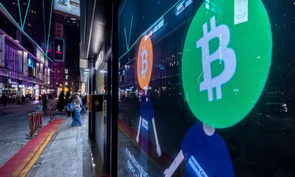 Cổ phiếu tiền điện tử tăng vọt khi Bitcoin tăng vọt lên mức cao nhất trong 21 tháng