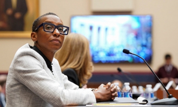 Hiệu trưởng Harvard từ chức vì bê bối đạo văn và bài Do Thái