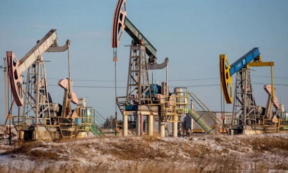 Giá xăng dầu hôm nay 4/1: Phục hồi mạnh mẽ