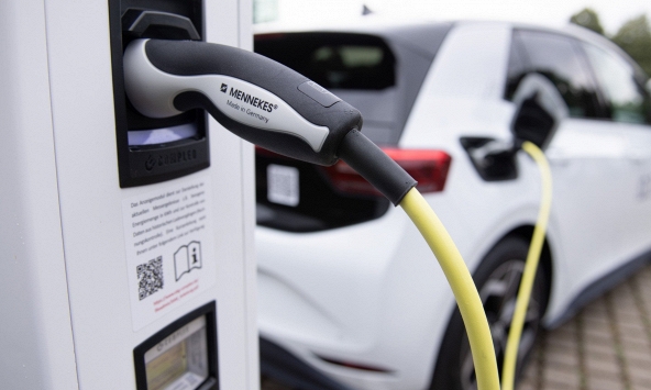 Trung Quốc lên kế hoạch cho mạng lưới sạc xe điện lớn ở Trung Á