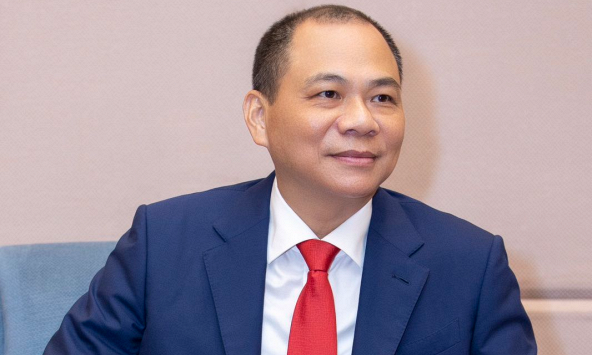 Ông Phạm Nhật Vượng làm tổng giám đốc VinFast