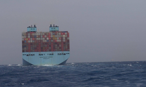 Goldman: Giá dầu có thể tăng gấp đôi nếu các cuộc tấn công của Houthi tiếp tục