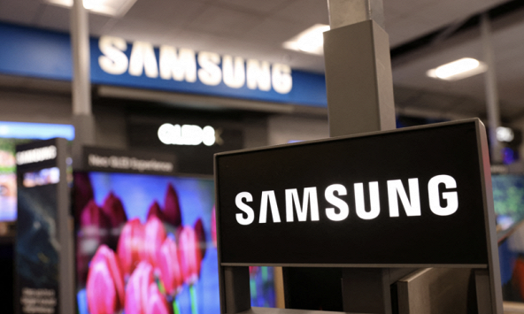 Lợi nhuận của Samsung lao dốc do dư thừa chip