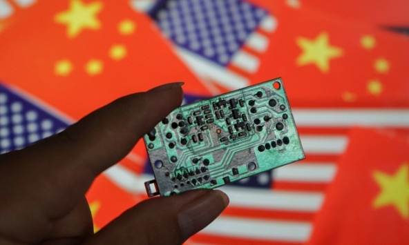 Mỹ lo ngại Trung Quốc 'phá' thị trường với những con chip đời cũ