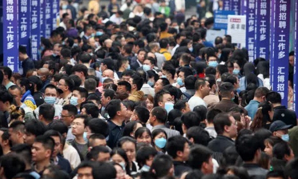 WB: Kinh tế toàn cầu sắp trải qua nửa thập kỷ tăng trưởng tồi tệ nhất 30 năm