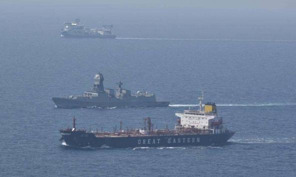 Hải quân Ấn Độ triển khai hơn 10 tàu chiến để bảo vệ vận tải thương mại