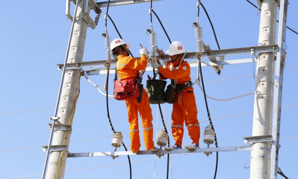 Nhiều tập đoàn toàn cầu muốn mua điện trực tiếp, không thông qua EVN