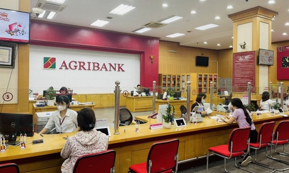 Nhóm Big4 ngân hàng tiếp tục hạ lãi suất