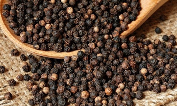 Giá tiêu hôm nay 22/1: Cao nhất 82.500 đồng/kg