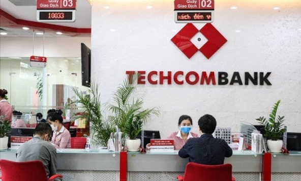Techcombank sụt giảm lợi nhuận, dứt chuỗi 10 năm tăng trưởng