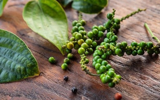 Giá tiêu hôm nay 25/1: Giảm nhẹ 500 đồng/kg