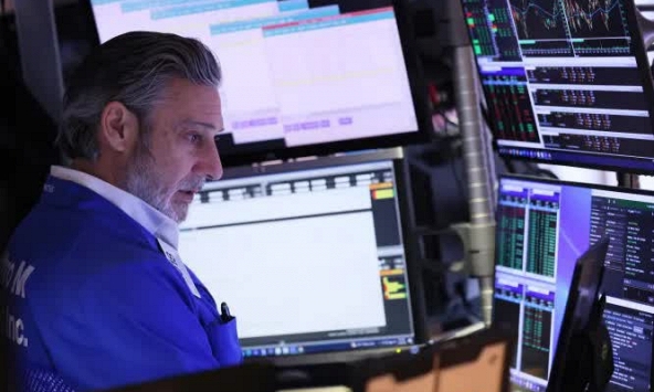 Dow Jones và S&P 500 tiếp tục lập đỉnh nhờ GDP quý 4 Mỹ tốt hơn kỳ vọng