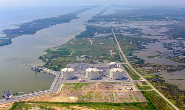 Tương lai nguồn cung LNG toàn cầu ra sao sau quyết định của Tổng thống Biden?