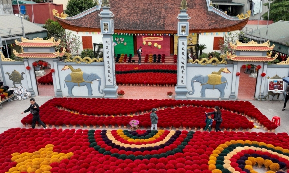 Làng hương trăm tuổi ở Hà Nội được truyền thông quốc tế đồng loạt ca ngợi