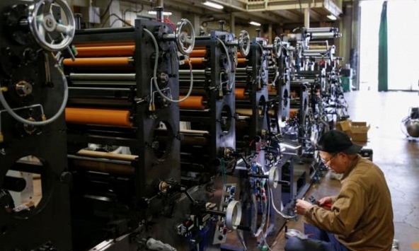 Hoạt động nhà máy của Nhật Bản giảm tháng thứ 8 liên tiếp do nhu cầu yếu