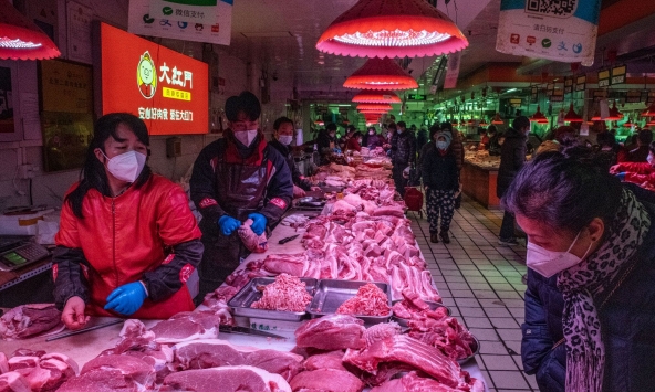 Trung Quốc: Nhu cầu thịt heo ảm đạm dịp Tết Nguyên đán cho thấy kinh tế ngày càng khó khăn