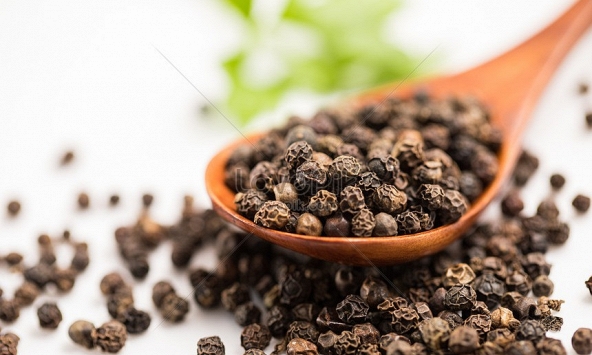 Giá tiêu hôm nay 16/2: Tiếp đà tăng