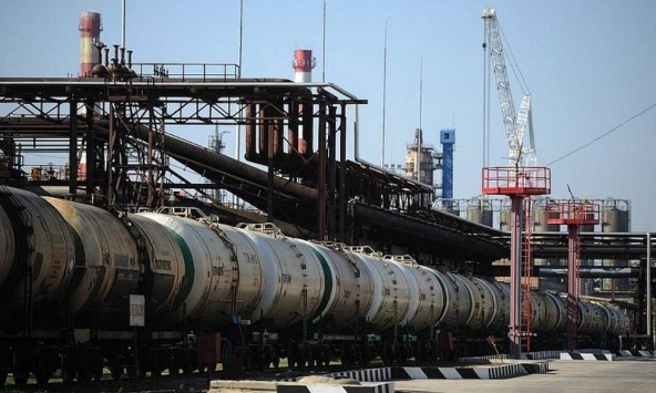 Giá xăng dầu hôm nay 19/2: Dầu thô tăng nhẹ