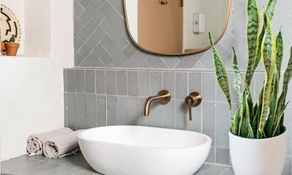 Bồn tắm nên đặt hướng nào trong phòng vệ sinh