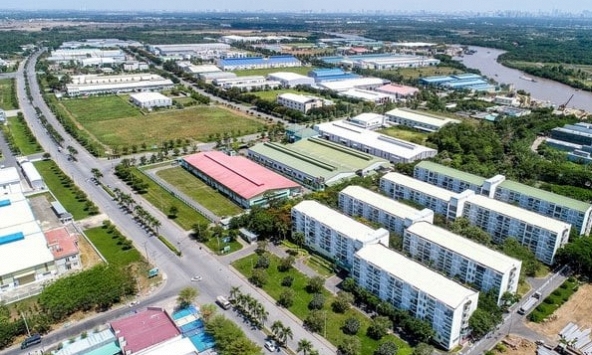 Vốn 'khủng' FDI dồn dập đổ vào bất động sản Việt Nam tháng đầu năm 2024