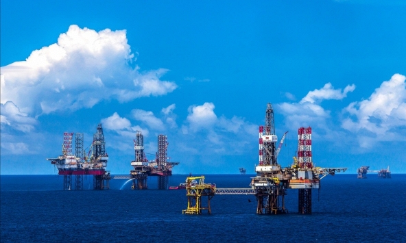 Giá xăng dầu hôm nay 22/2: Dầu thô tăng trở lại