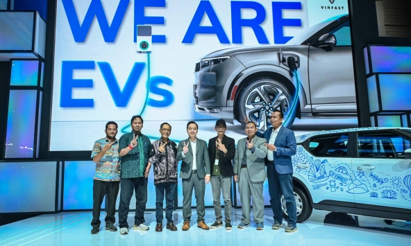 Vinfast ký thoả thuận cung cấp 600 xe điện cho 3 doanh nghiệp indonesia