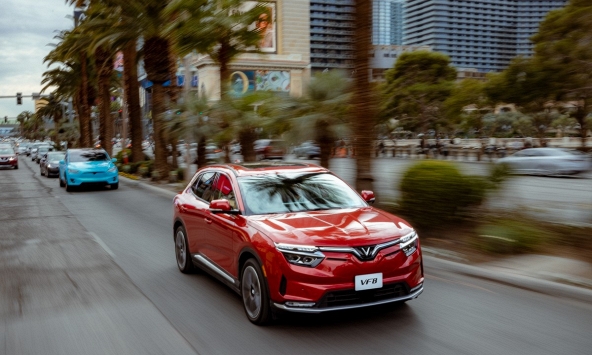 VinFast ghi nhận doanh thu tỷ USD trong năm 2023