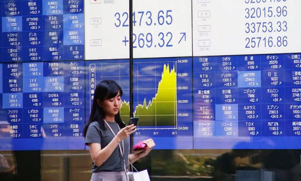 Nikkei 225 lập đỉnh cao nhất mọi thời đại, giới trẻ Nhật Bản bắt đầu đầu tư
